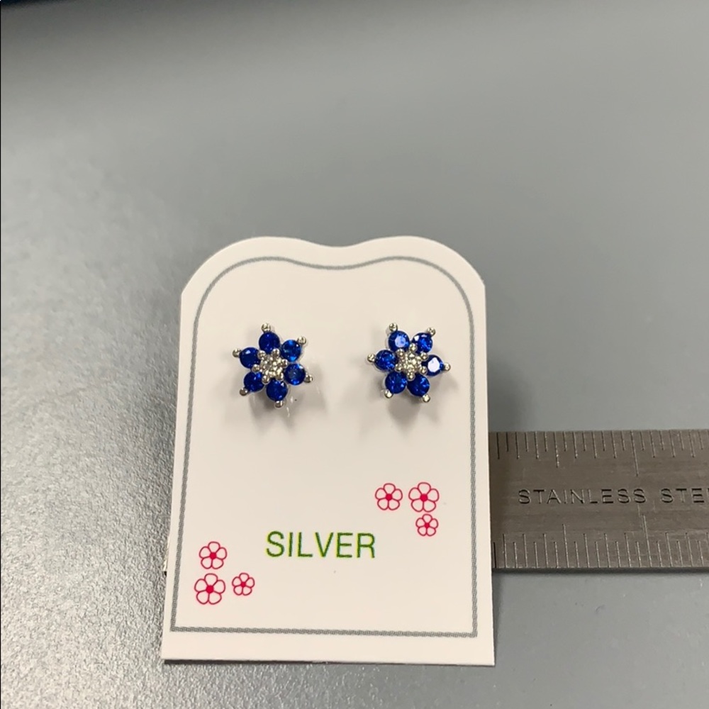 14k Gold Plated Blue Flower Baby Girls Earrings!. - Picture 3 of 8